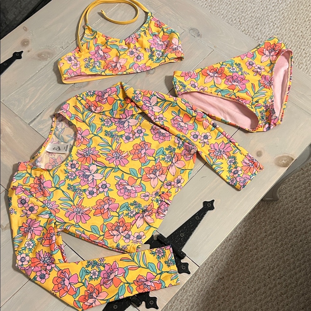 Girls three piece swim set
